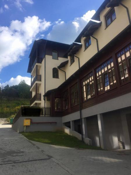 Gold Apartments Your Holiday Home Rodzinny 27 กรินีซา ดรอยจ์ ภายนอก รูปภาพ